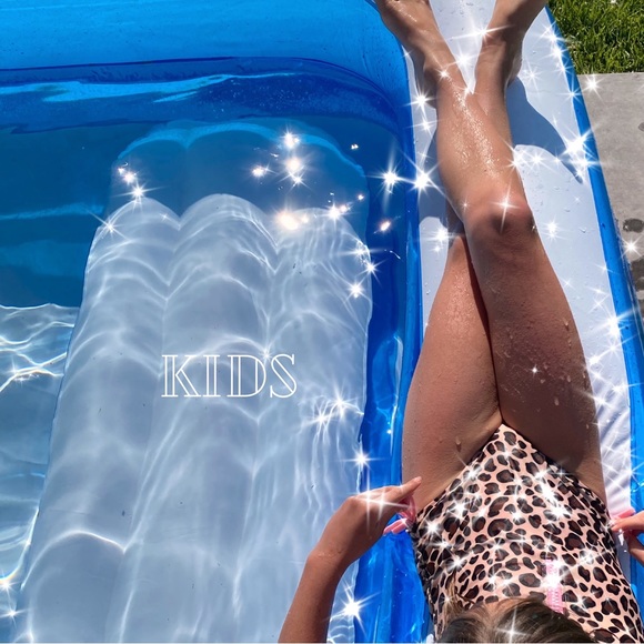 Kids stuff - Picture 1 of 1